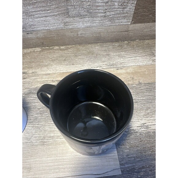 Lot of 2  STAR TREK 1989 & 2017 Mug Spock Kirk McCoy Kilncraft Heat Changing - Picture 8 of 12